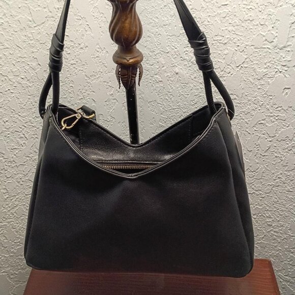 Time and Tru Women's River Faux Leather Small Hobo Shoulder Bag, Black - Picture 4 of 6